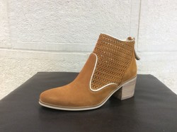 MKD BOOTS NUBUCK PERFO CAMEL